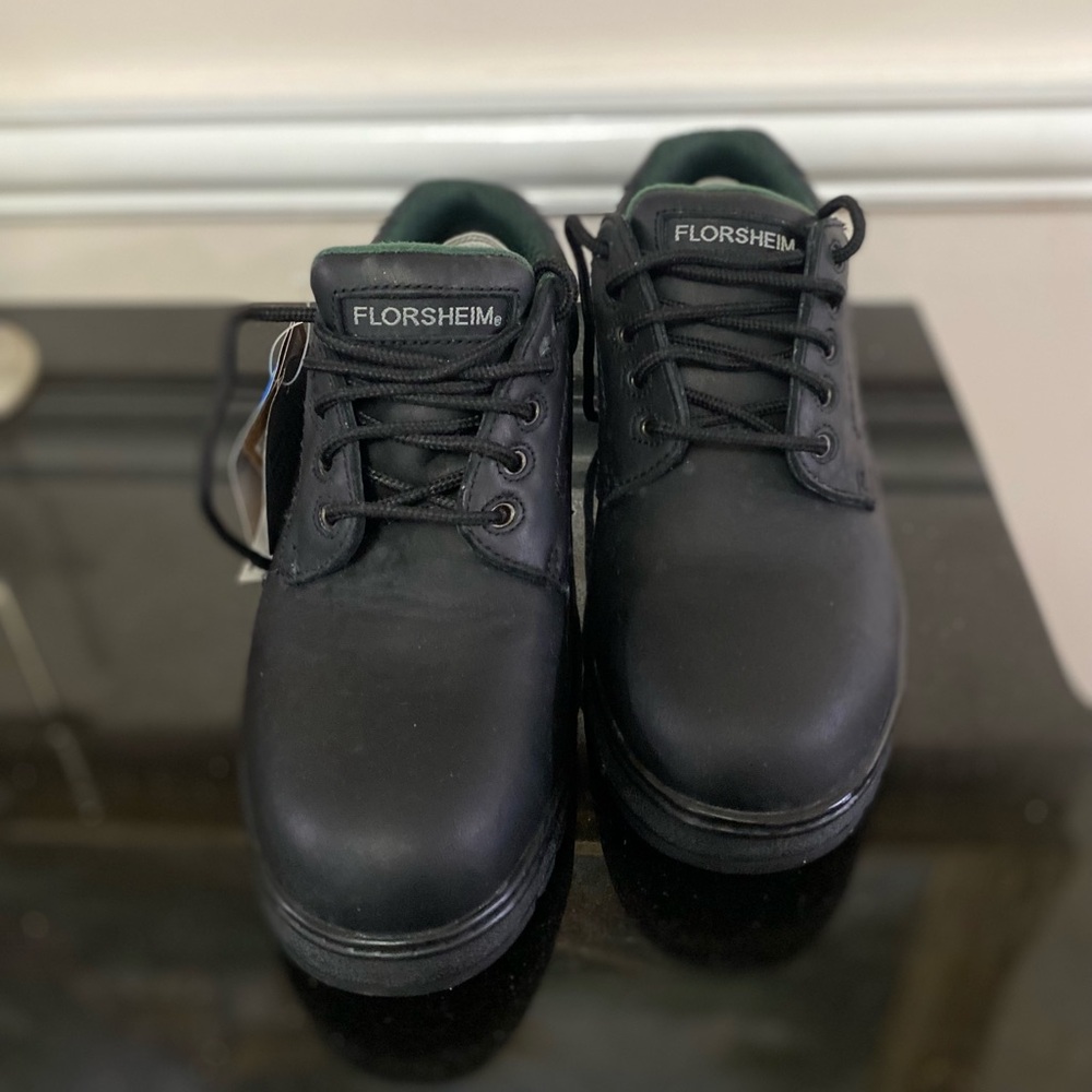 Florsheim comfortech leather upper shoe